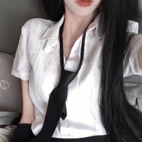 两条街道相遇的地方